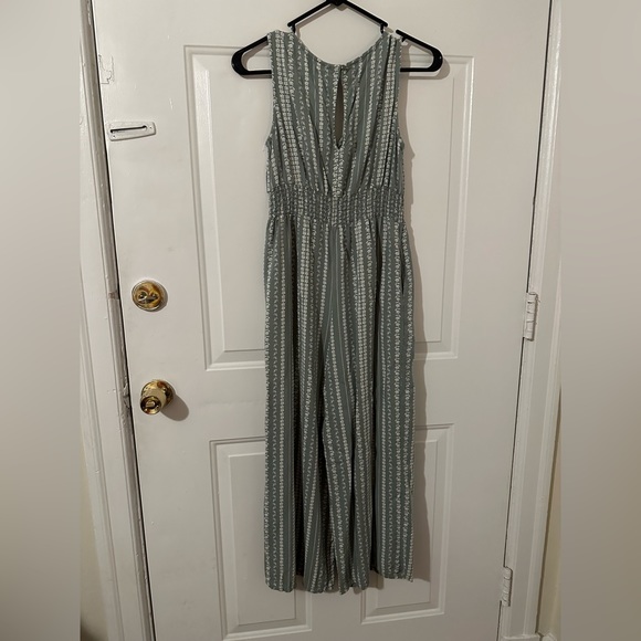 Romper - Picture 3 of 4